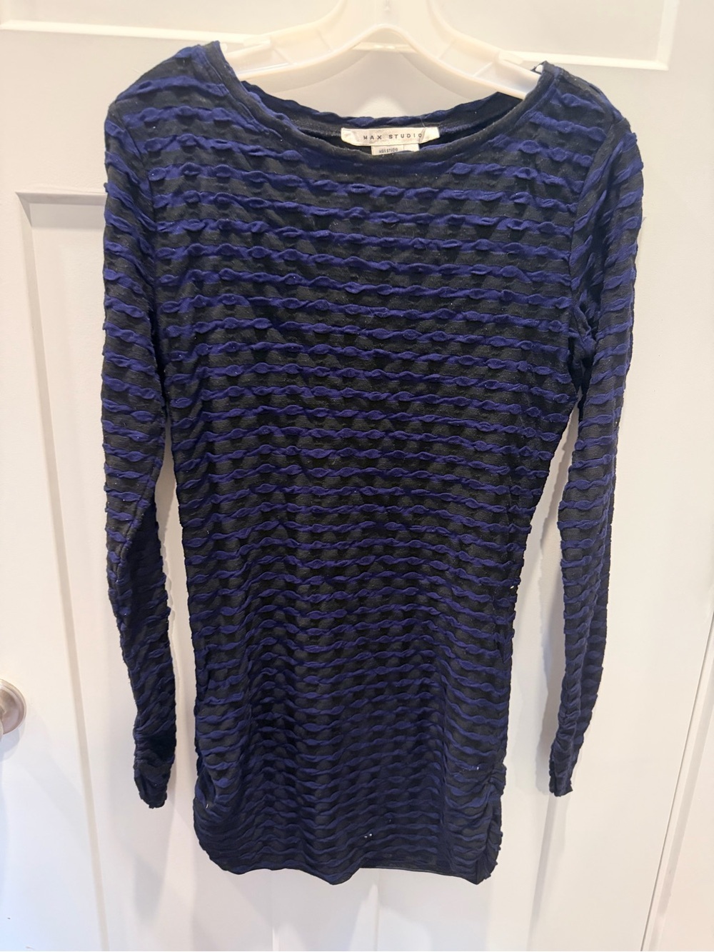 Max Studio Textured Knit Sheath Dress Medium Navy Black Long Sleeve Stretch